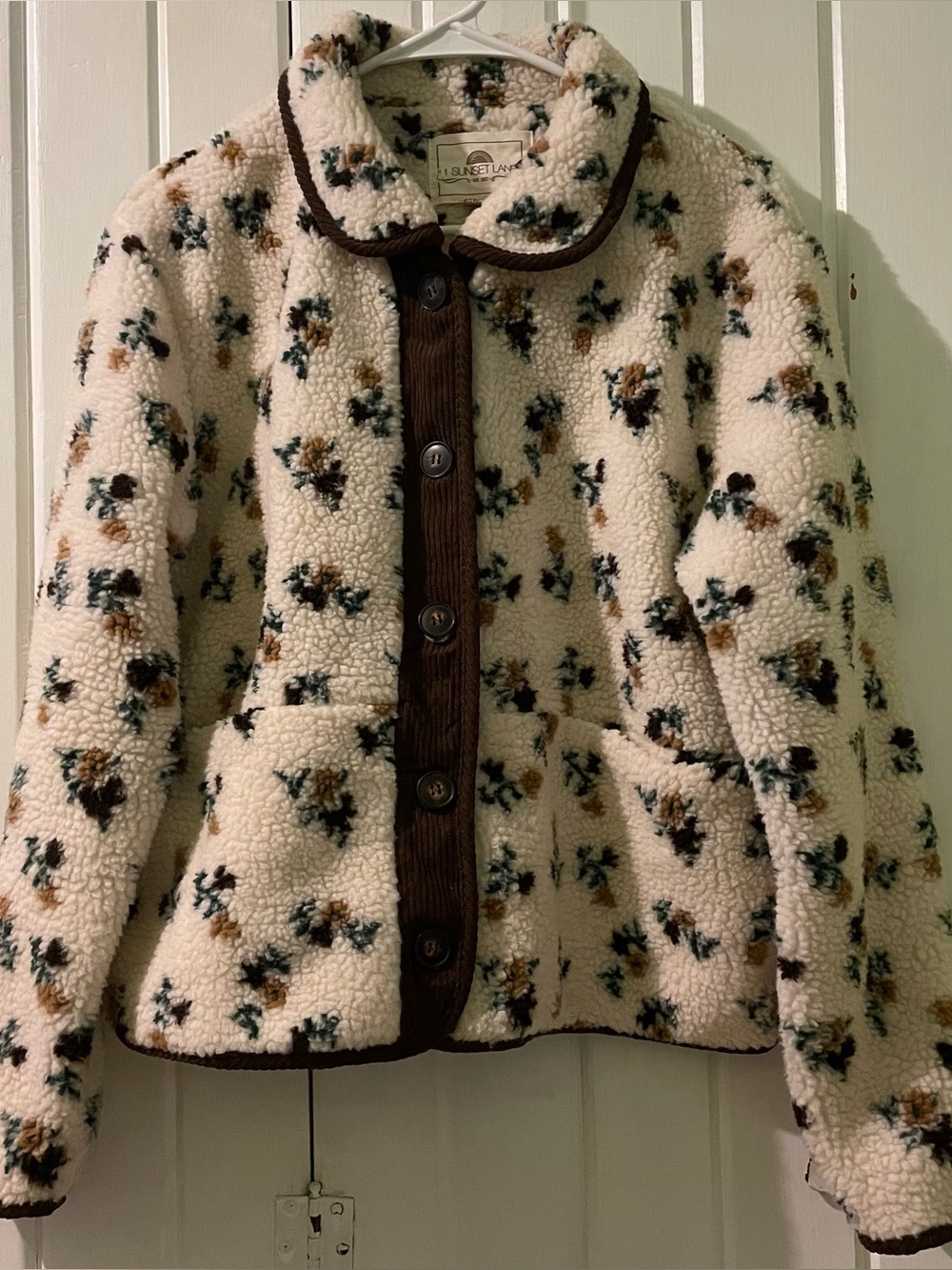 Francesca’s Katelyn fleece floral jacket-medium NWOT